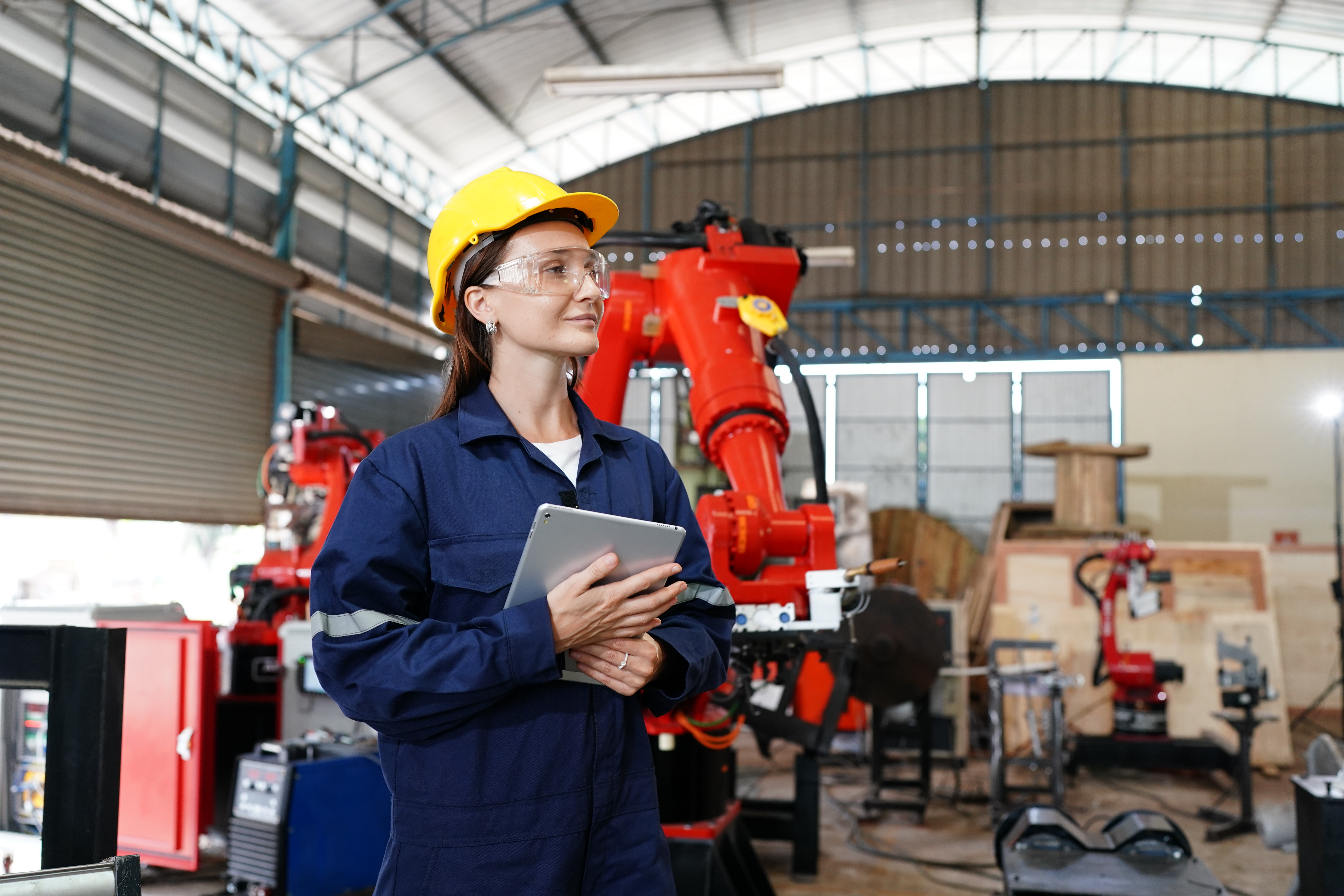 Leading Digital Transformation in the Manufacturing Industry